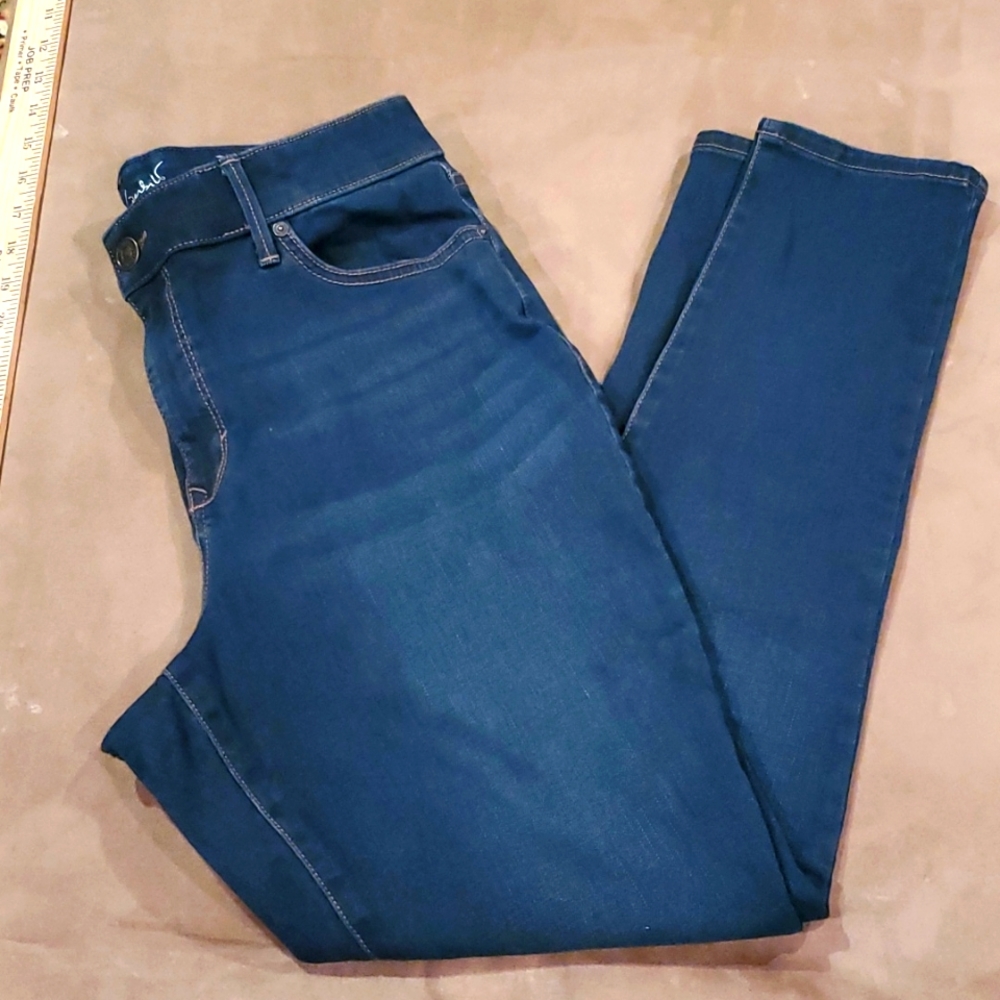 Gloria Vanderbilt jeans